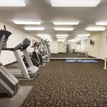 Travelodge By Wyndham Alpine Bagian luar foto