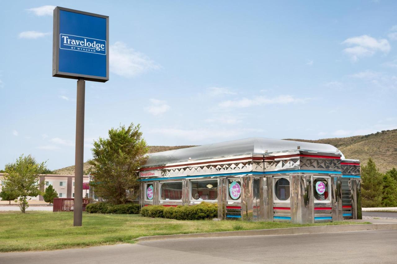 Travelodge By Wyndham Alpine Bagian luar foto